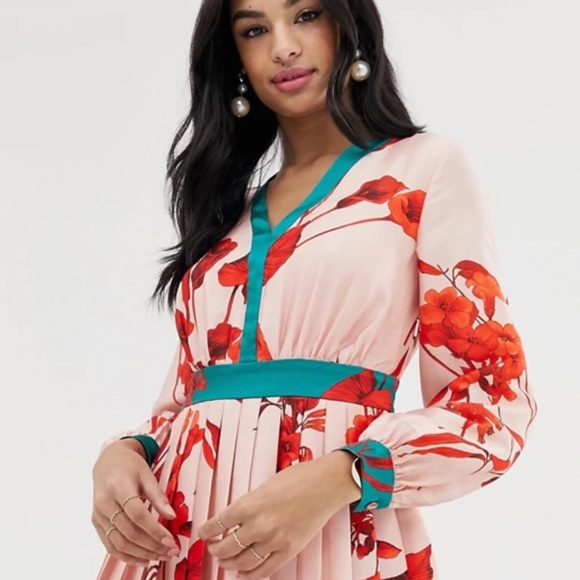 Ted Baker “Karolyn” dress. - Picture 4 of 7